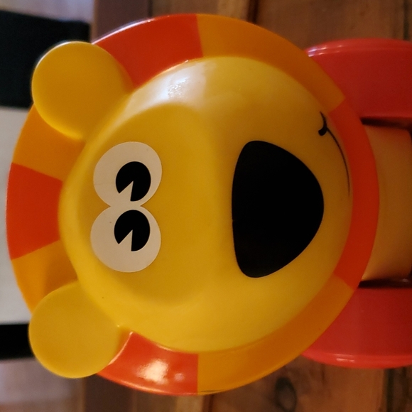 Sweet lionfrom Playskool - Picture 1 of 12